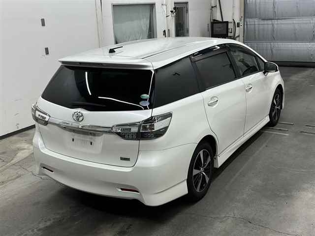 TOYOTA WISH 2017