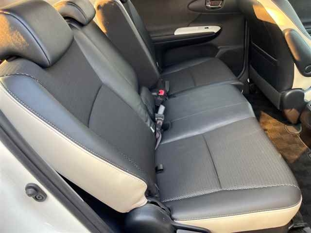 TOYOTA WISH 2017
