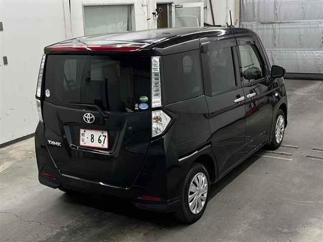 TOYOTA TANK 2018