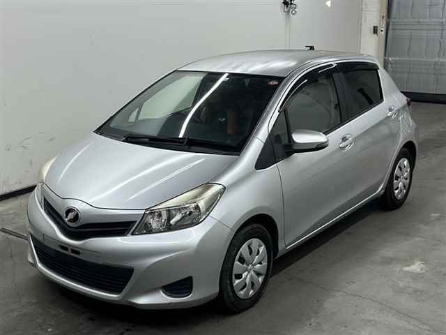 TOYOTA VITZ 2014