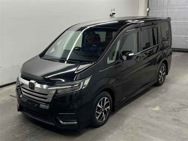 HONDA STEP WAGON 2017