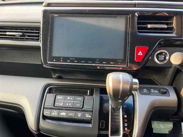 HONDA STEP WAGON 2017