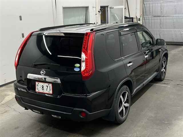 NISSAN X-TRAIL 2012