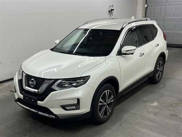 NISSAN X-TRAIL 2018