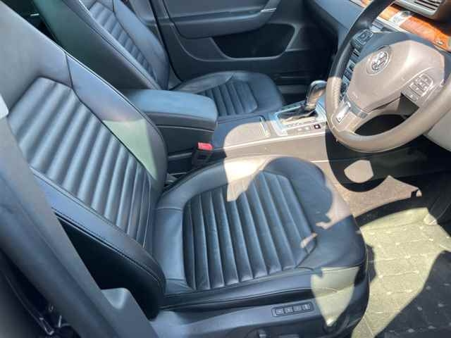 VOLKSWAGEN PASSAT VARIANT 2014