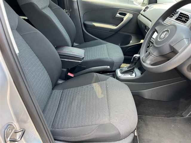 VOLKSWAGEN POLO 2011