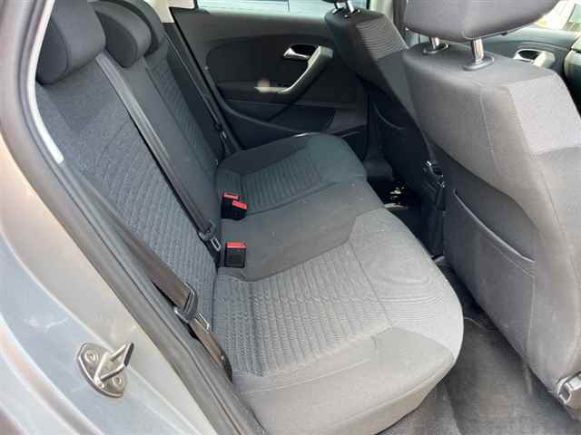 VOLKSWAGEN POLO 2011