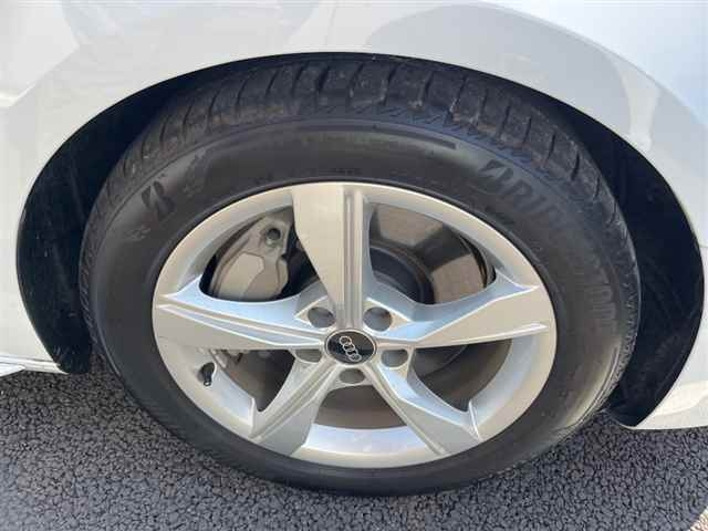 AUDI A4 2023
