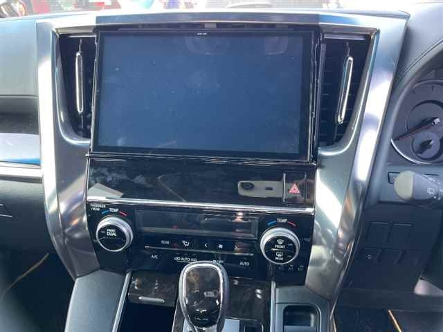 TOYOTA VELLFIRE 2017