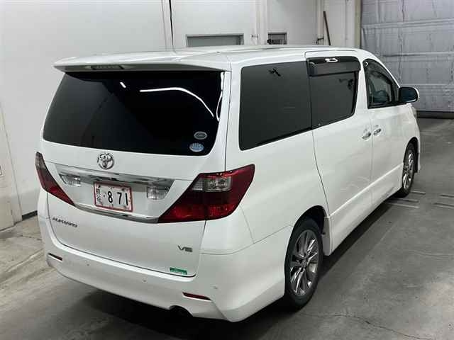 TOYOTA ALPHARD 2010