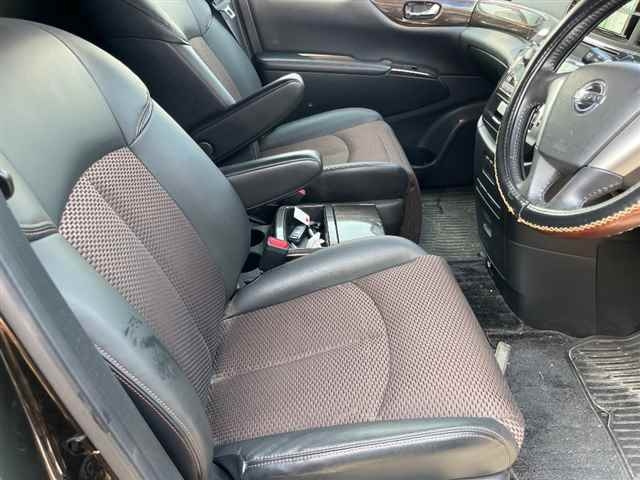 NISSAN ELGRAND 2011