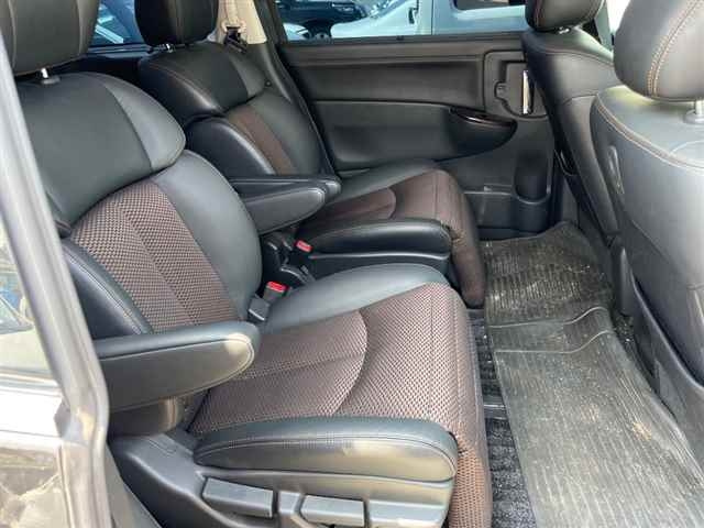 NISSAN ELGRAND 2011