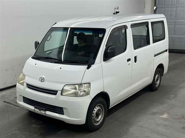 TOYOTA TOWN ACE VAN 2011