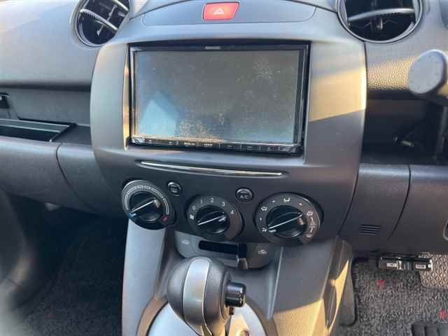 MAZDA DEMIO 2013