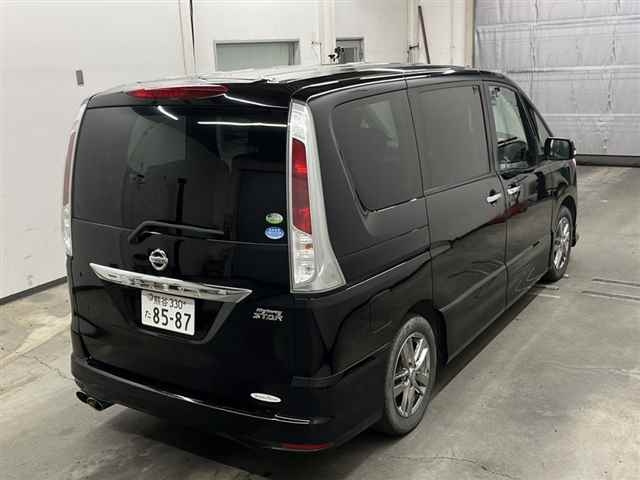 NISSAN SERENA 2011