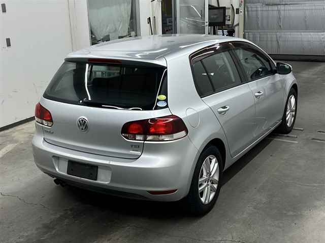 VOLKSWAGEN GOLF 2012