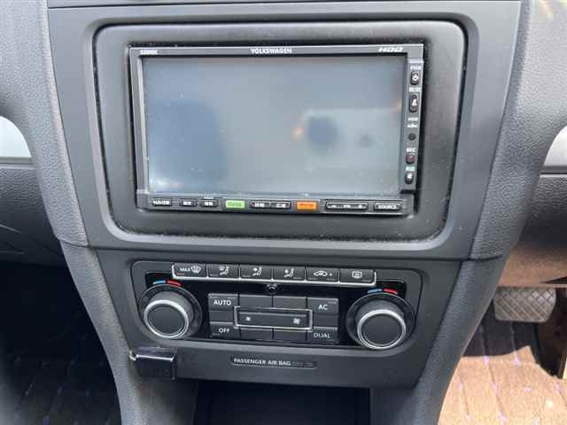 VOLKSWAGEN GOLF 2012