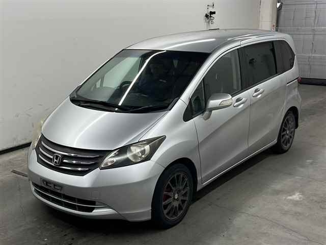 HONDA FREED 2010