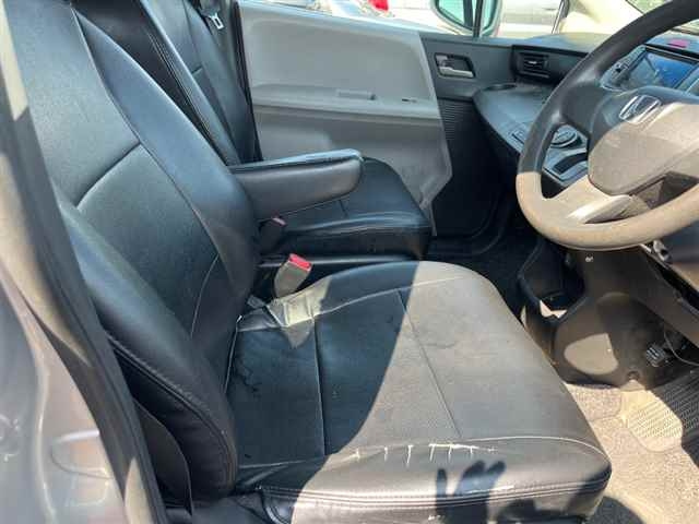 HONDA FREED 2010