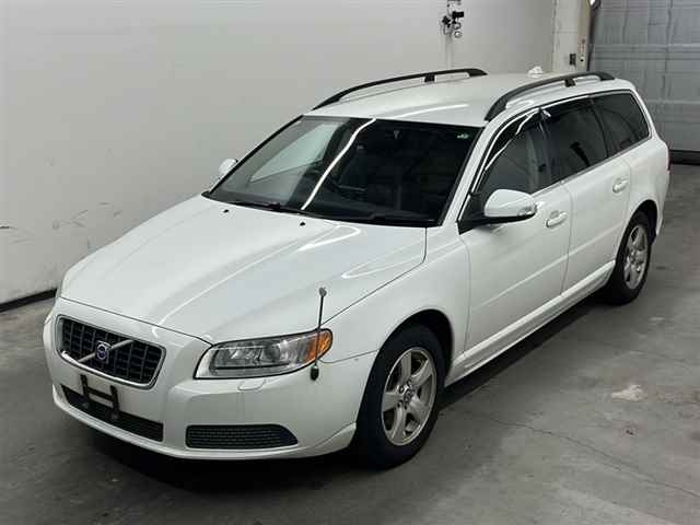 VOLVO V70 2009