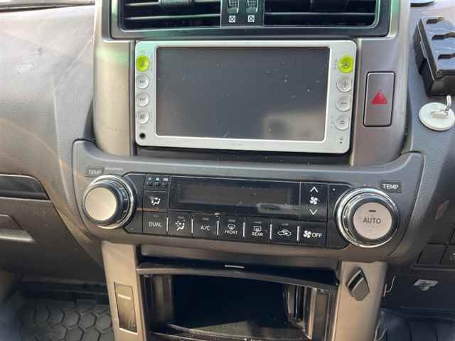 TOYOTA LAND CRUISER PRADO 2011