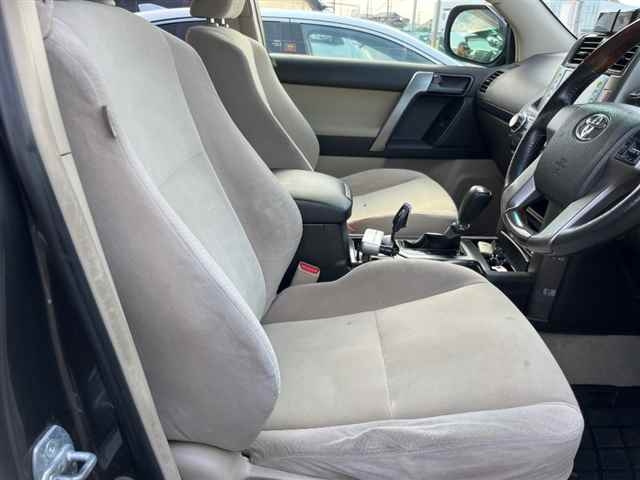 TOYOTA LAND CRUISER PRADO 2011