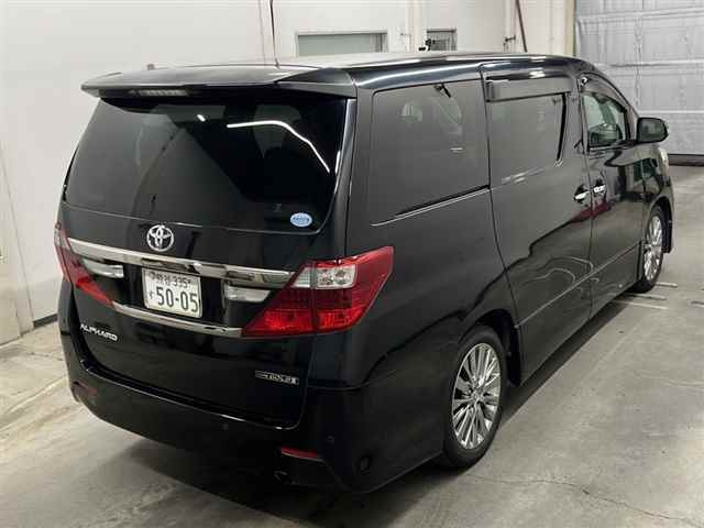 TOYOTA ALPHARD 2014