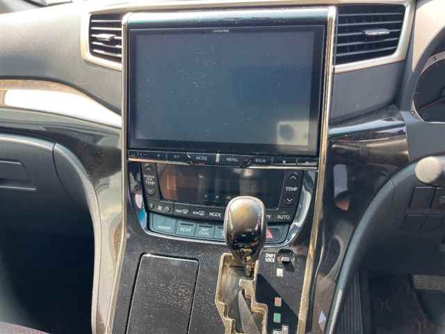TOYOTA ALPHARD 2014