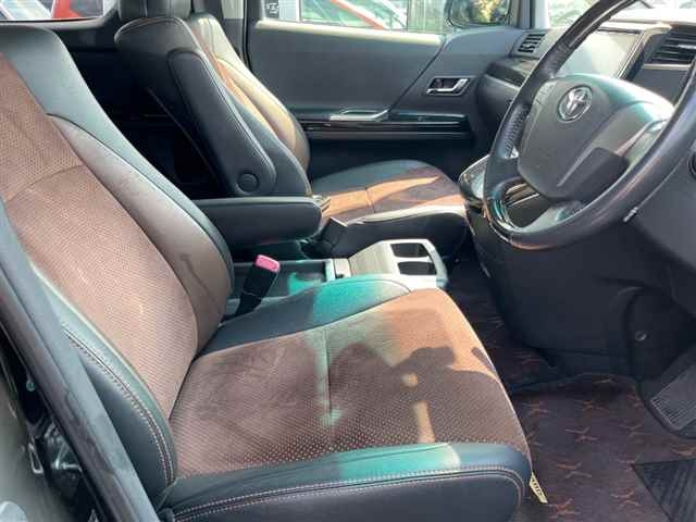 TOYOTA ALPHARD 2014
