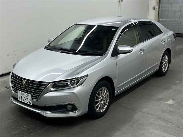 TOYOTA PREMIO 2017