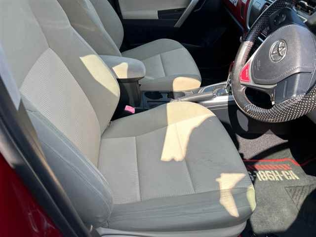 TOYOTA AURIS 2012
