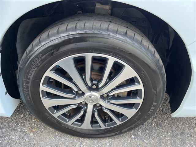 NISSAN SERENA 2015
