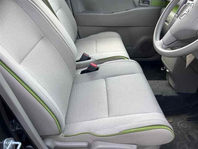 TOYOTA PIXIS SPACE 2015