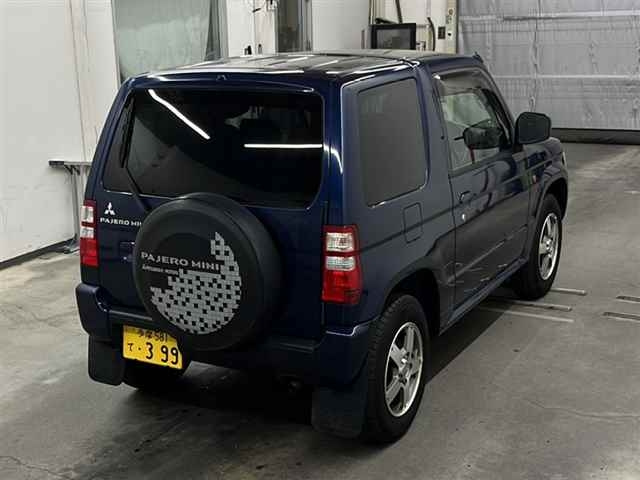 MITSUBISHI PAJERO MINI 2011