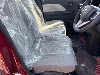 DAIHATSU TANTO 2024