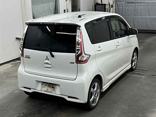 MITSUBISHI EK CUSTOM 2017