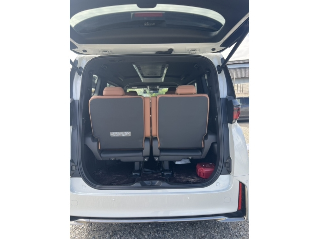 TOYOTA VELLFIRE 2023