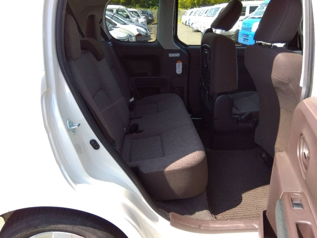 TOYOTA PORTE 2020