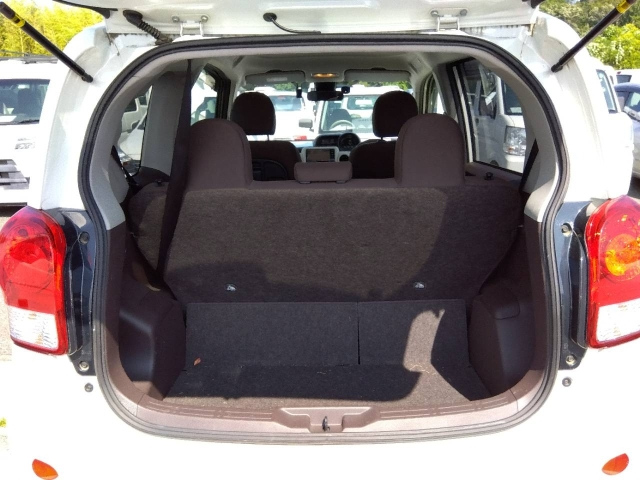 TOYOTA PORTE 2020