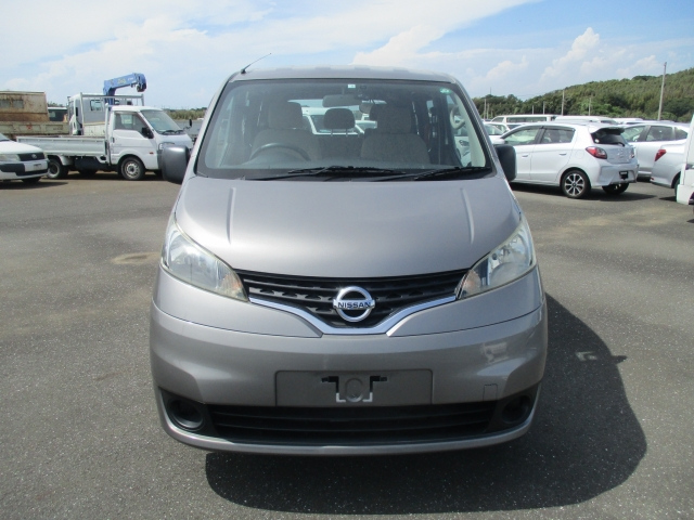 NISSAN NV200 2019