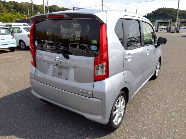 DAIHATSU MOVE 2019
