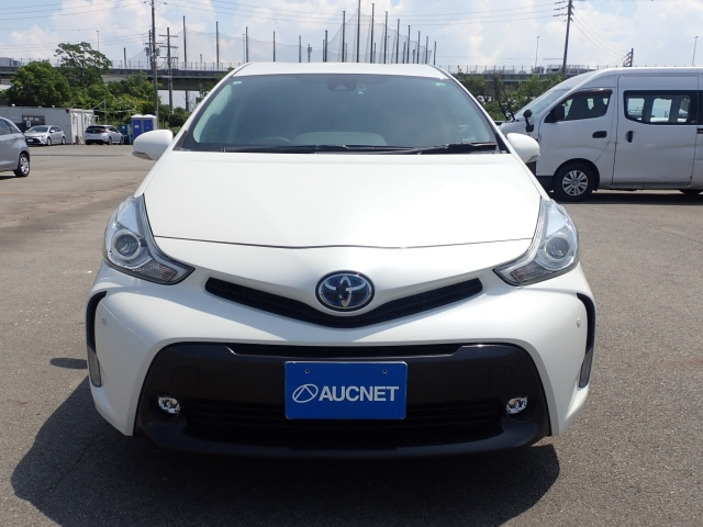 TOYOTA PRIUS ALPHA 2020