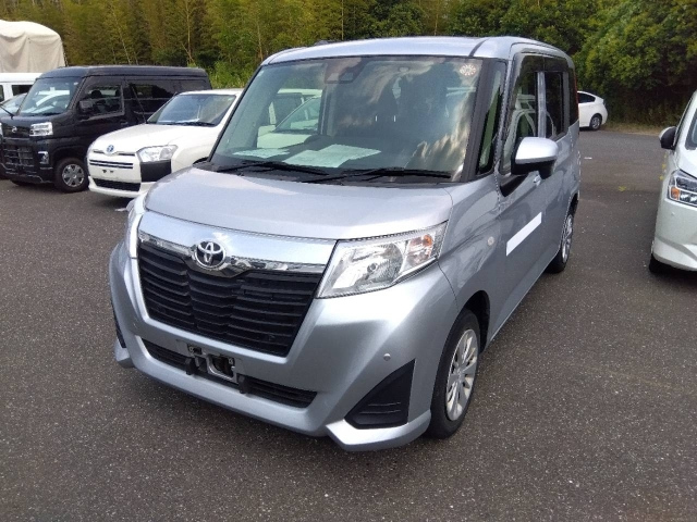 TOYOTA ROOMY 2020