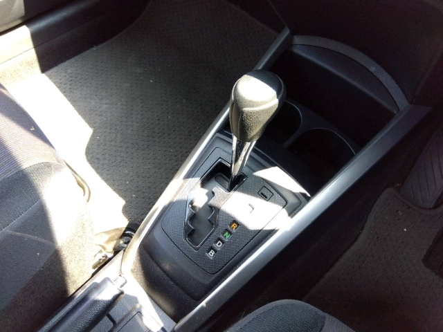 TOYOTA COROLLA FIELDER 2016