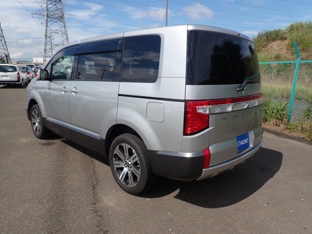 MITSUBISHI DELICA D5 2021
