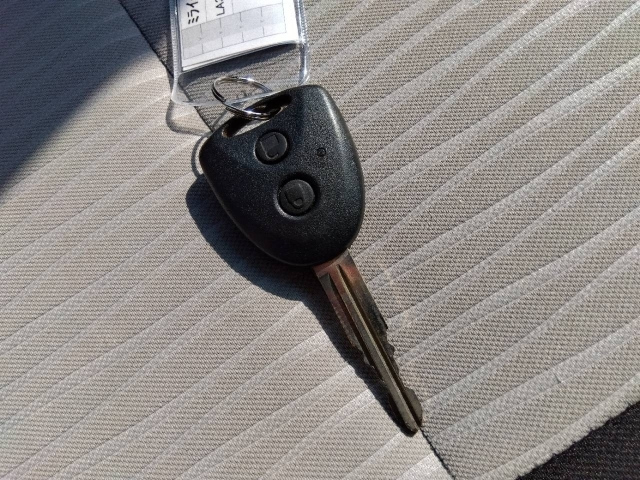 DAIHATSU MIRA E S 2020