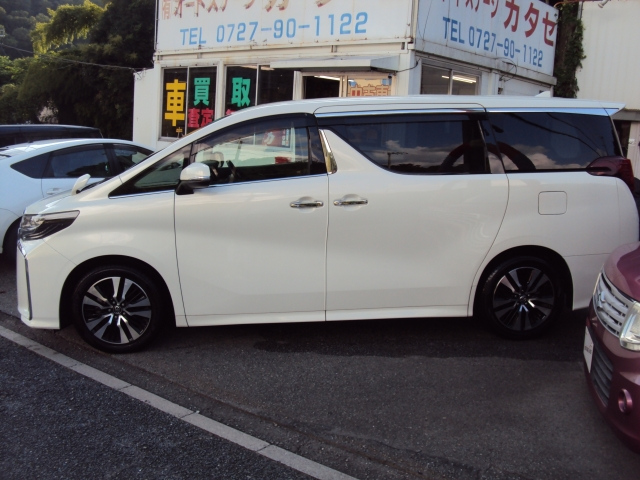 TOYOTA ALPHARD 2018