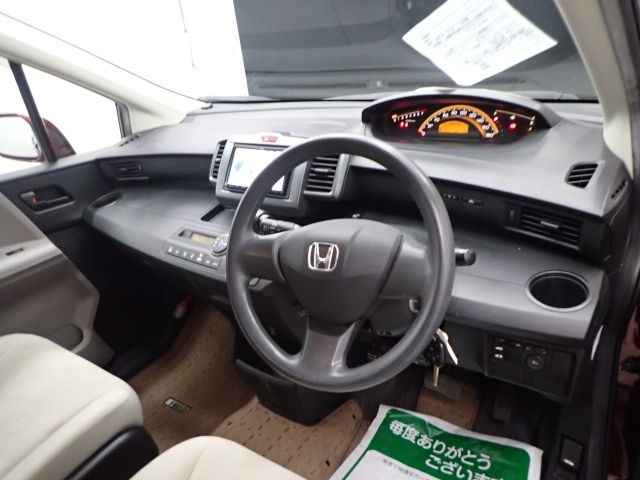 HONDA FREED 2009