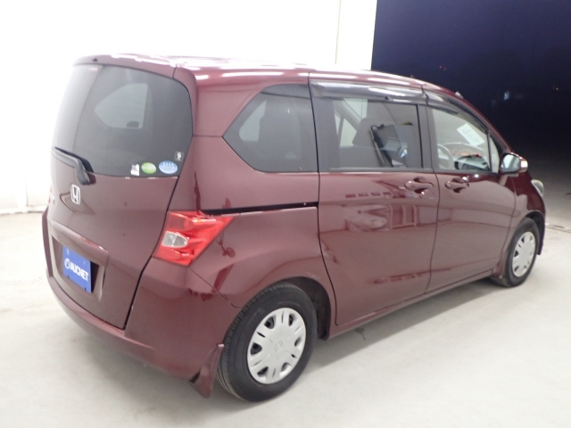 HONDA FREED 2009