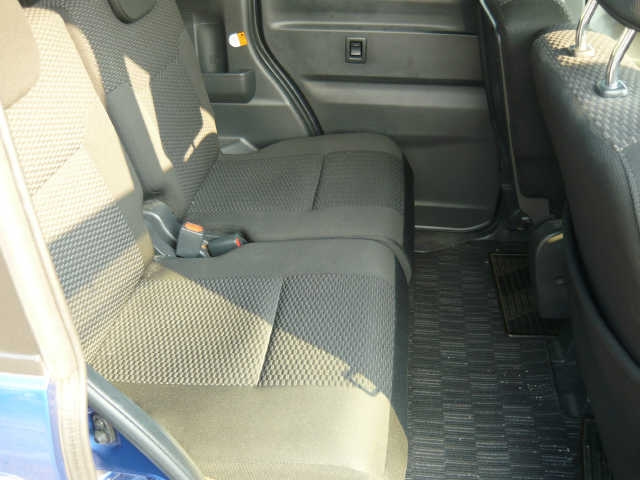 TOYOTA PIXIS MEGA 2018